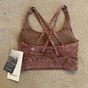 Lululemon BRAND NEW sports bra; size 2